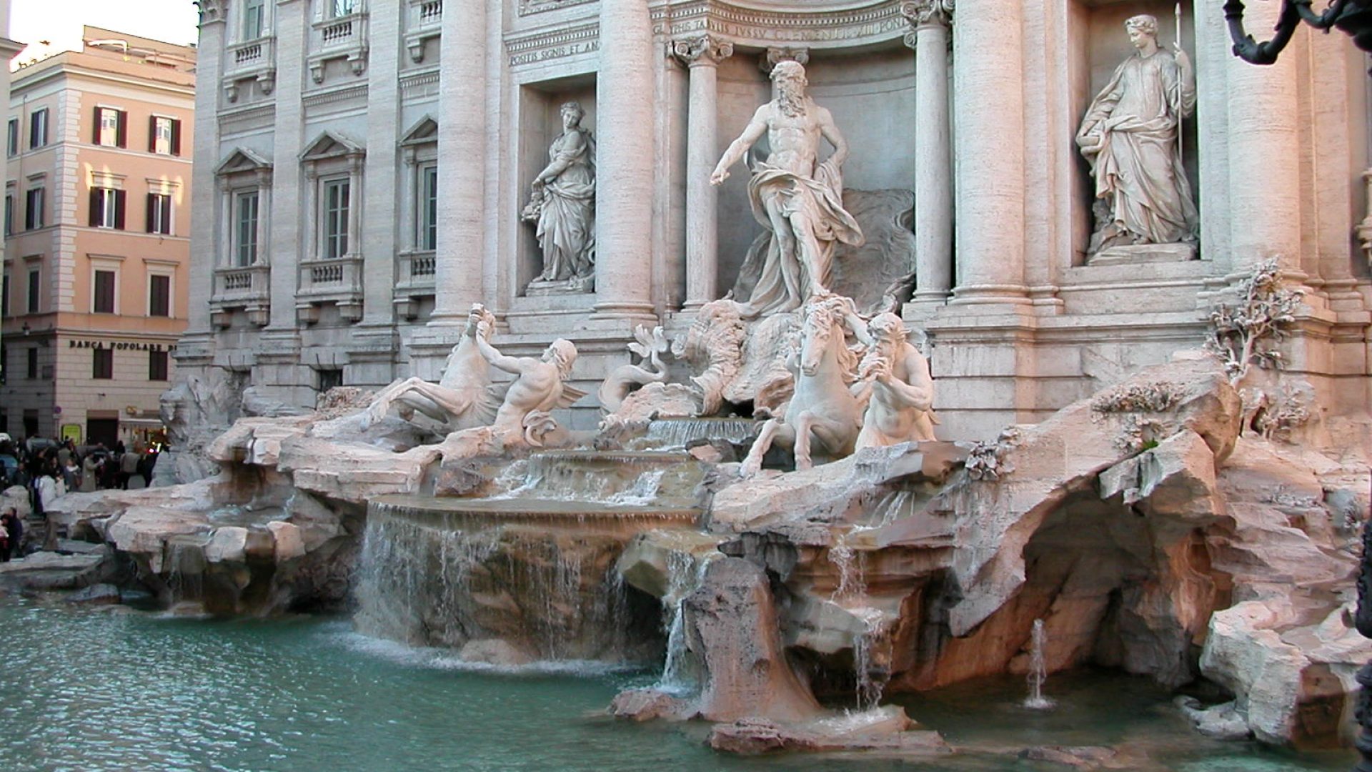 Fontana_di_Trevi_a_Roma Fontana_di_Trevi_a_Roma